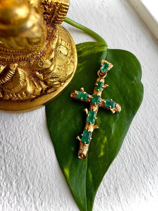 18k Emerald Cross